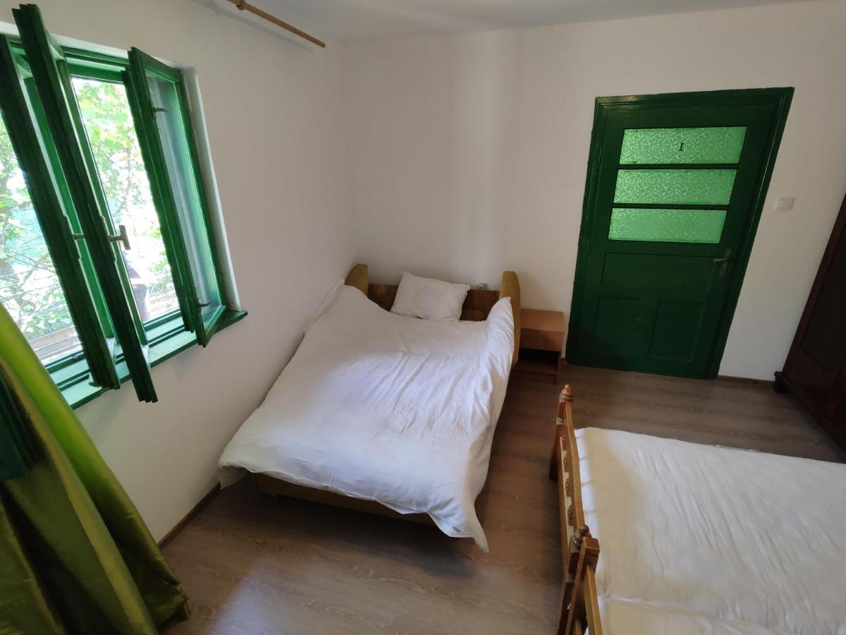 La Tataia Zahei Hotel Dragus Eksteriør billede