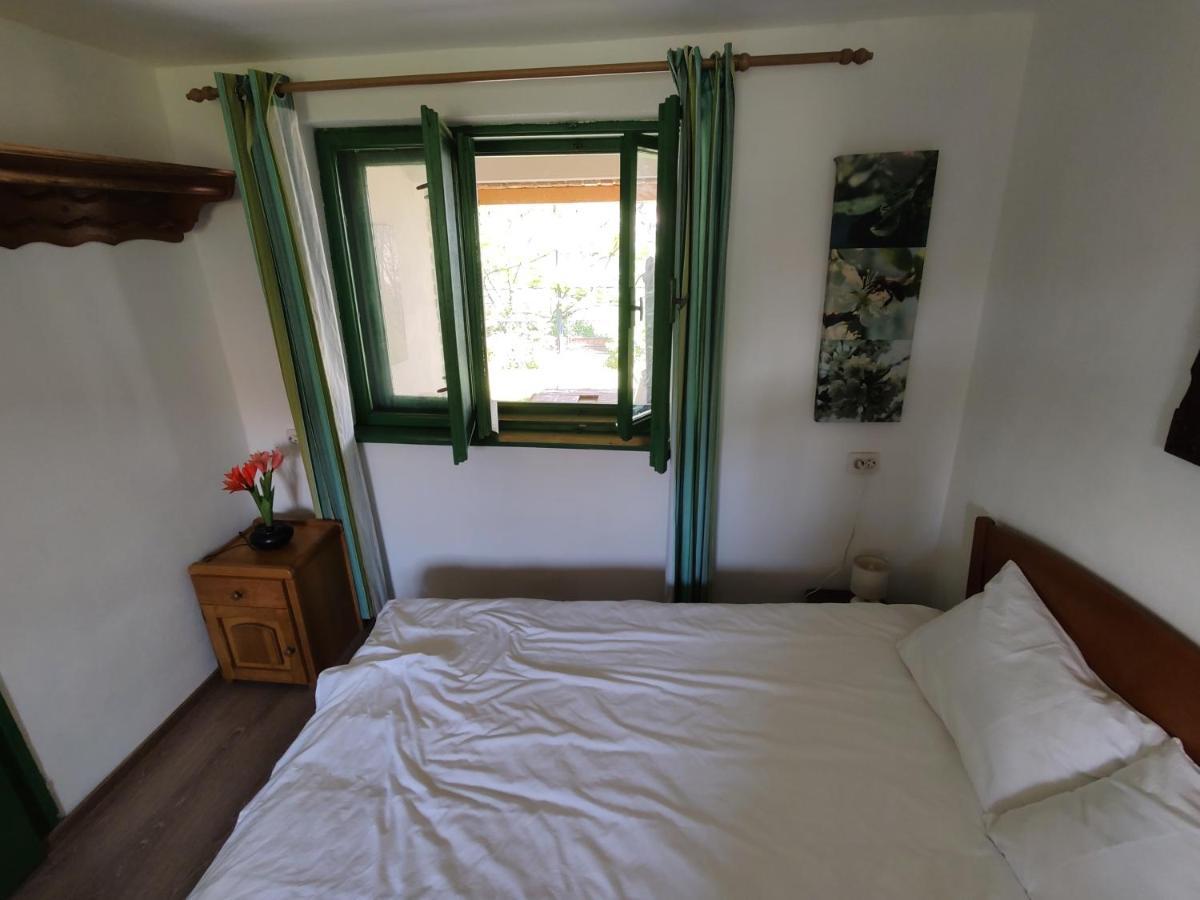La Tataia Zahei Hotel Dragus Eksteriør billede